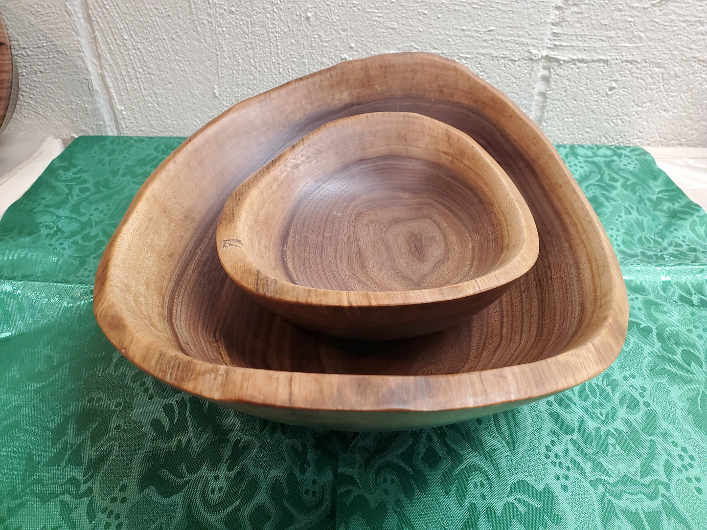 Black walnut 2 bowl nested set 0223-09-0010 & 0223-10-0010