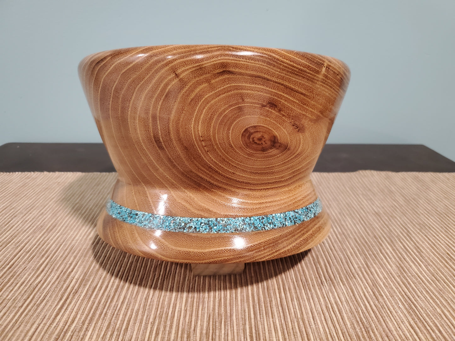 Locust bowl with alabaster inlay #0523-05-0035