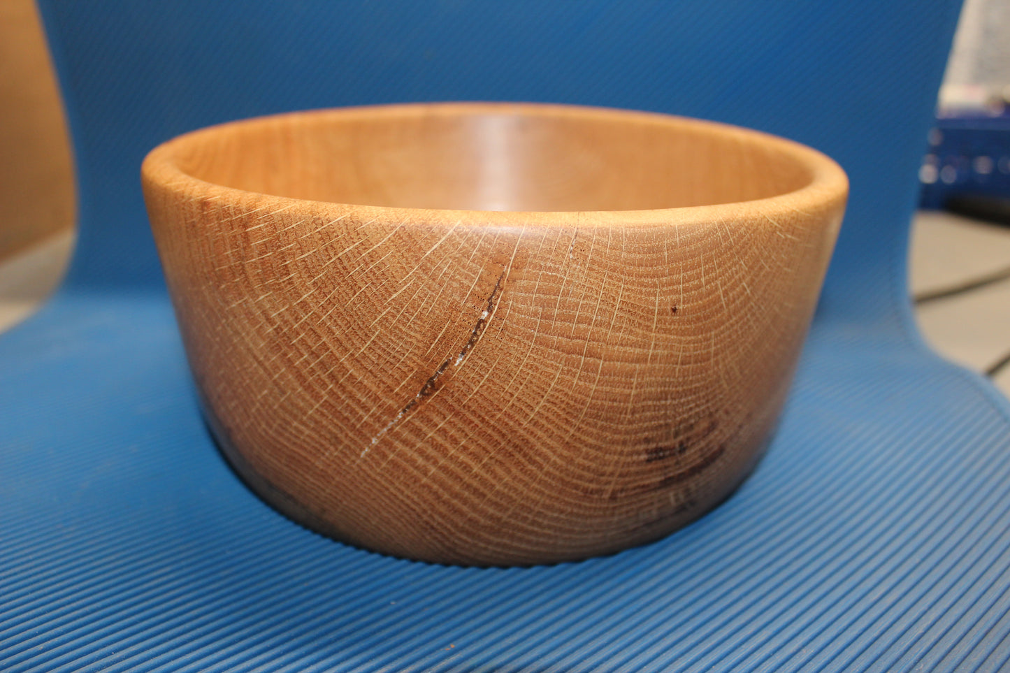 Oak round bowl 0122- 01: