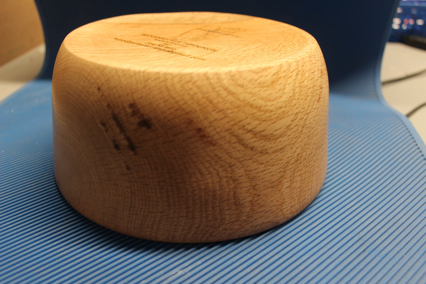 Oak round bowl 0122- 01: