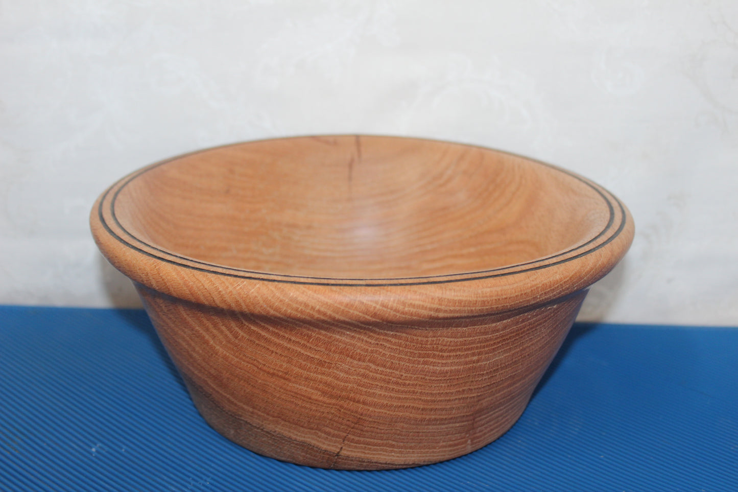 Oak Bowl Thick and Sturdy 0322-05